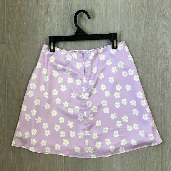 Princess Polly a line skirt - Picture 2 of 2